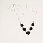 Stříbrný náhrdelník typu lariat 925, černý onyx „Drama“ - Obrázek 3